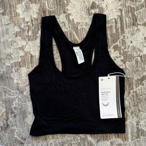 NWT LULULEMON SCOOP NECK TANK TOP